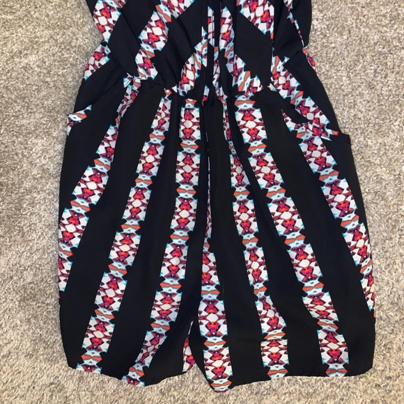 Xhilaration Black & Red Romper size XS - Picture 5 of 10